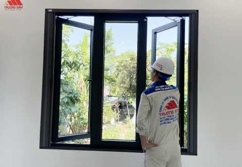 Cửa nhôm kính kéo là gì? Ưu điểm, giá & kinh nghiệm chọn đúng